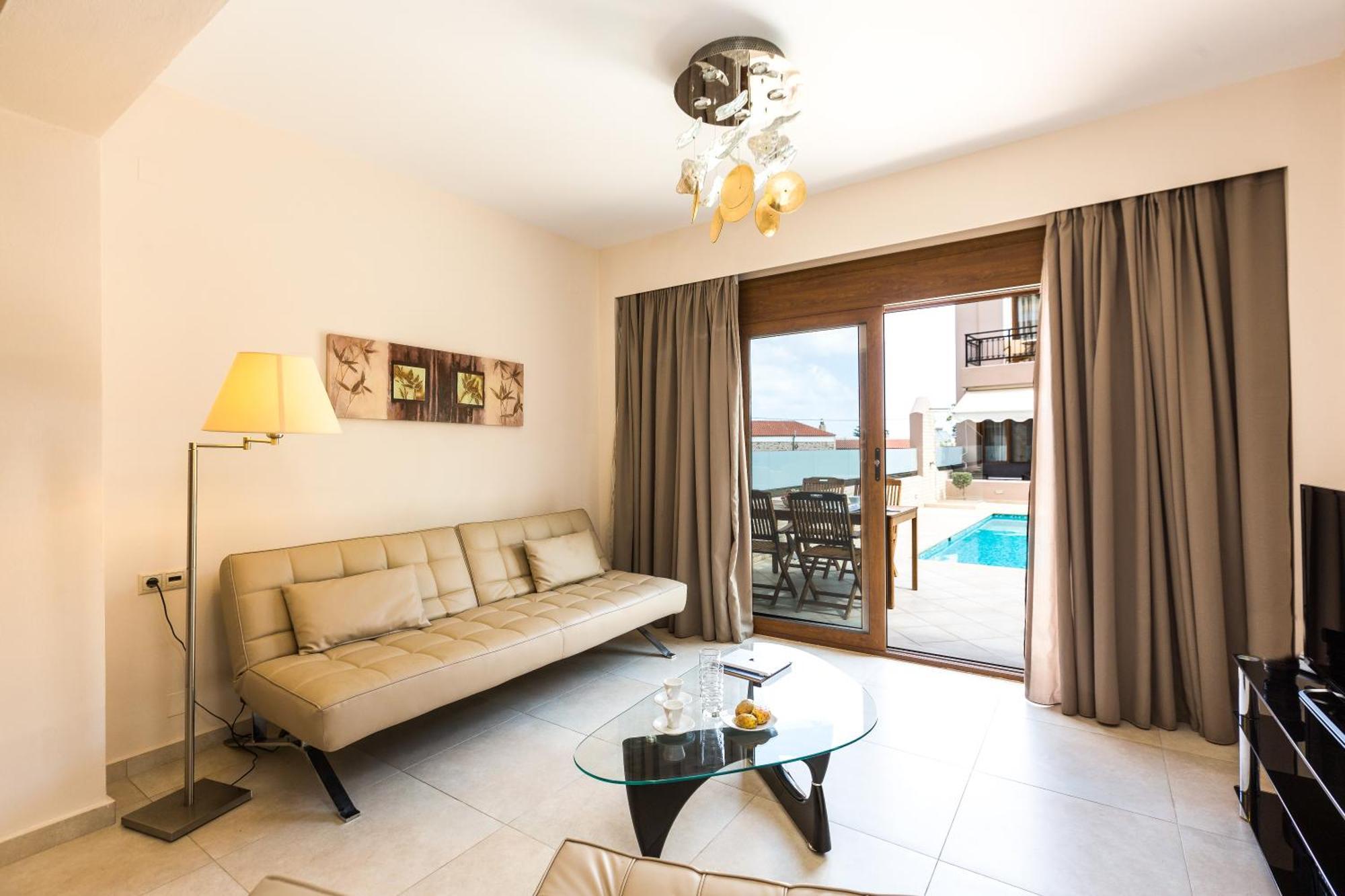 Pantheon Villas & Suites Vlikhadha Bilik gambar