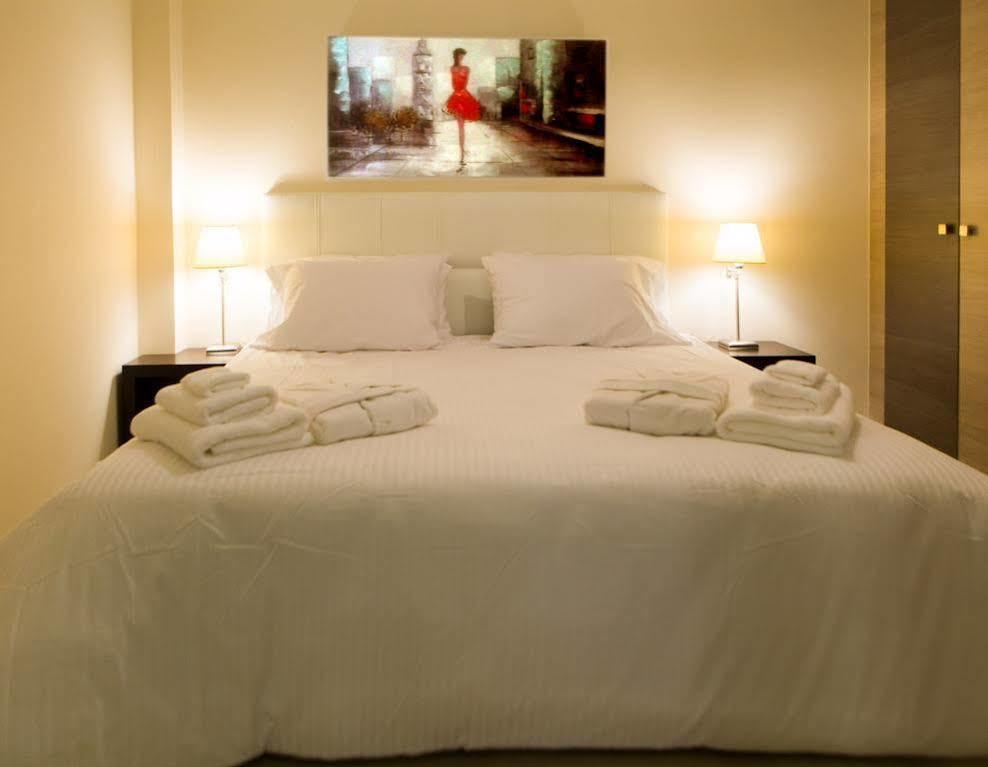 Pantheon Villas & Suites Vlikhadha Luaran gambar